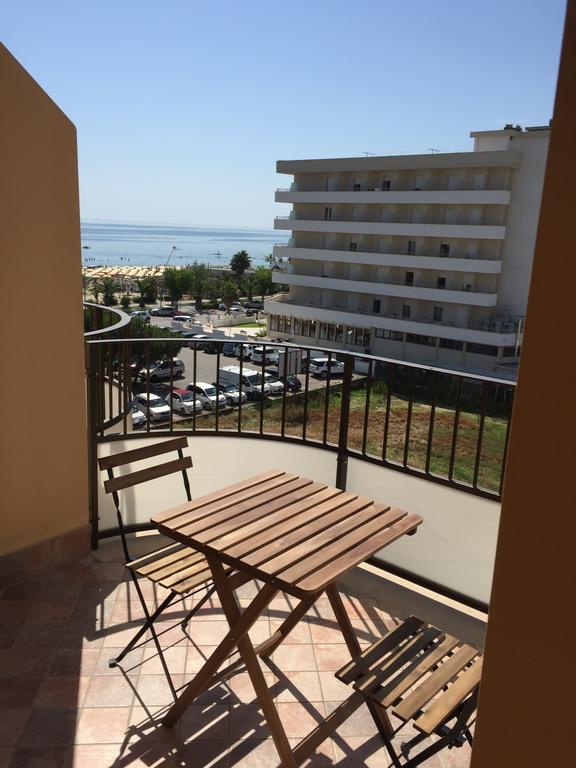Appartamenti Sul Lungomare Alba Adriatica Εξωτερικό φωτογραφία